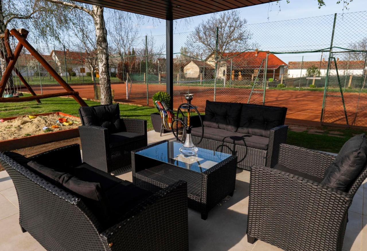Tenisz Vendeghaz Ordacsehi Exterior foto